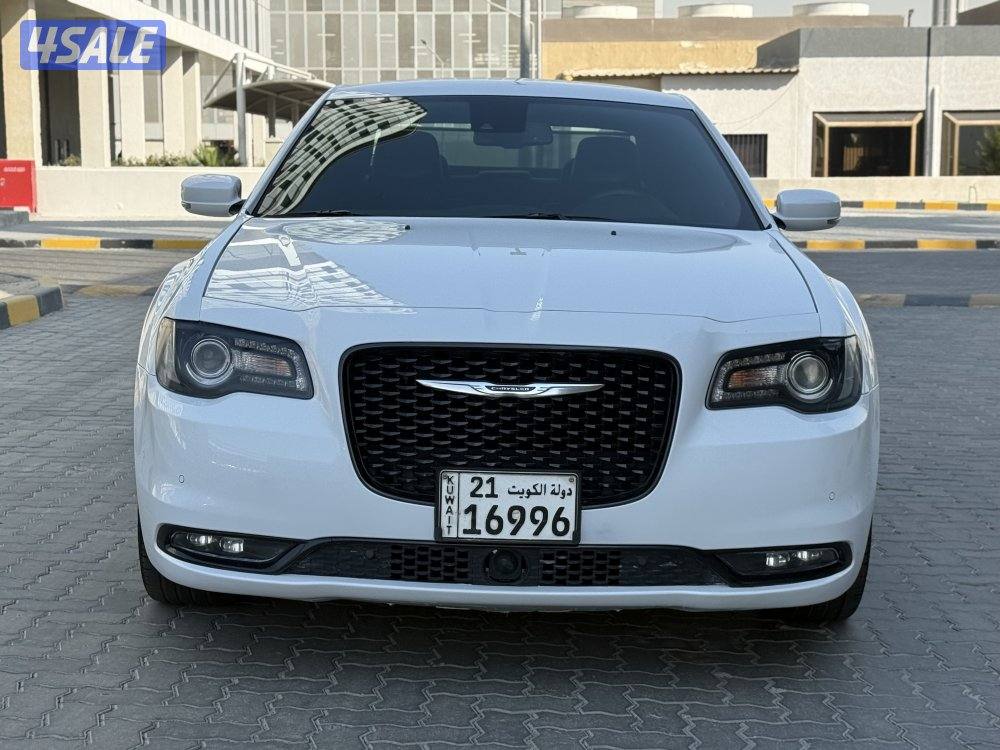 كرايزلر 300s 20213