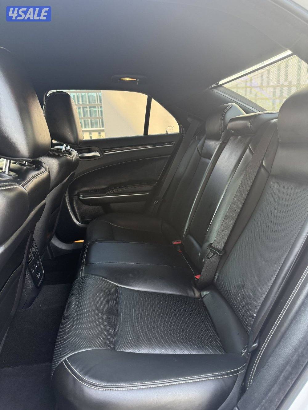 كرايزلر 300s 20218