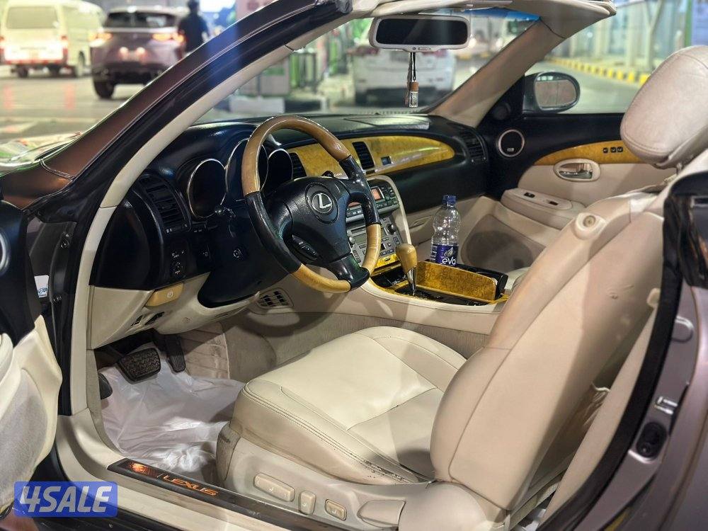 Lexus SC 430 2003 Accident free in Perfect Condition3