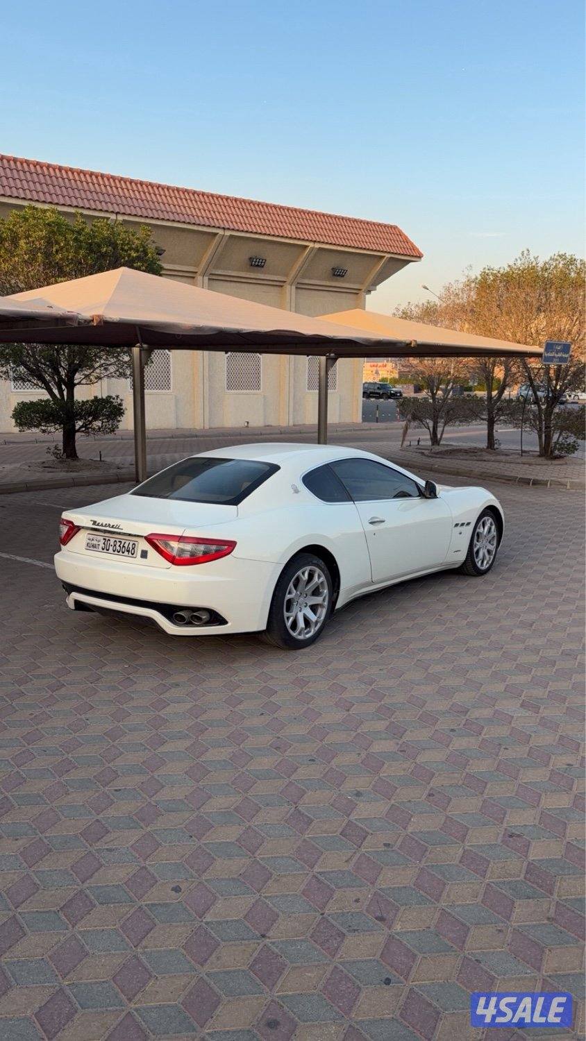 للبيع موديل2015 اتصل واتساب📞1