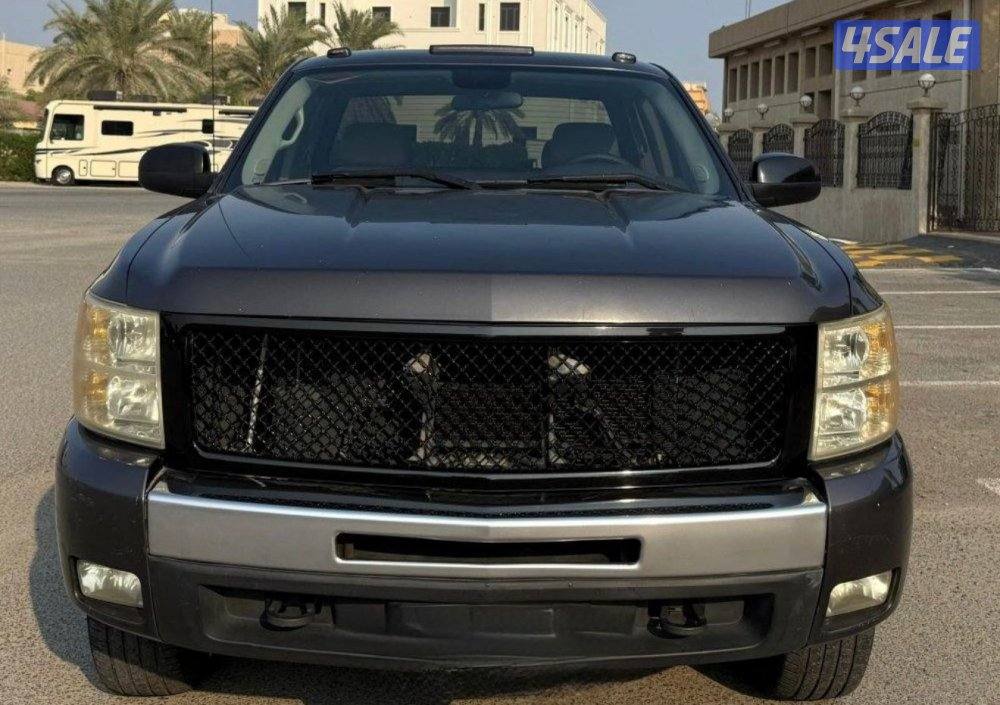 شبك سلفردوا ٢٠٠٨ ل ٢٠١٤ نظيف جدا السعر ٣٥0