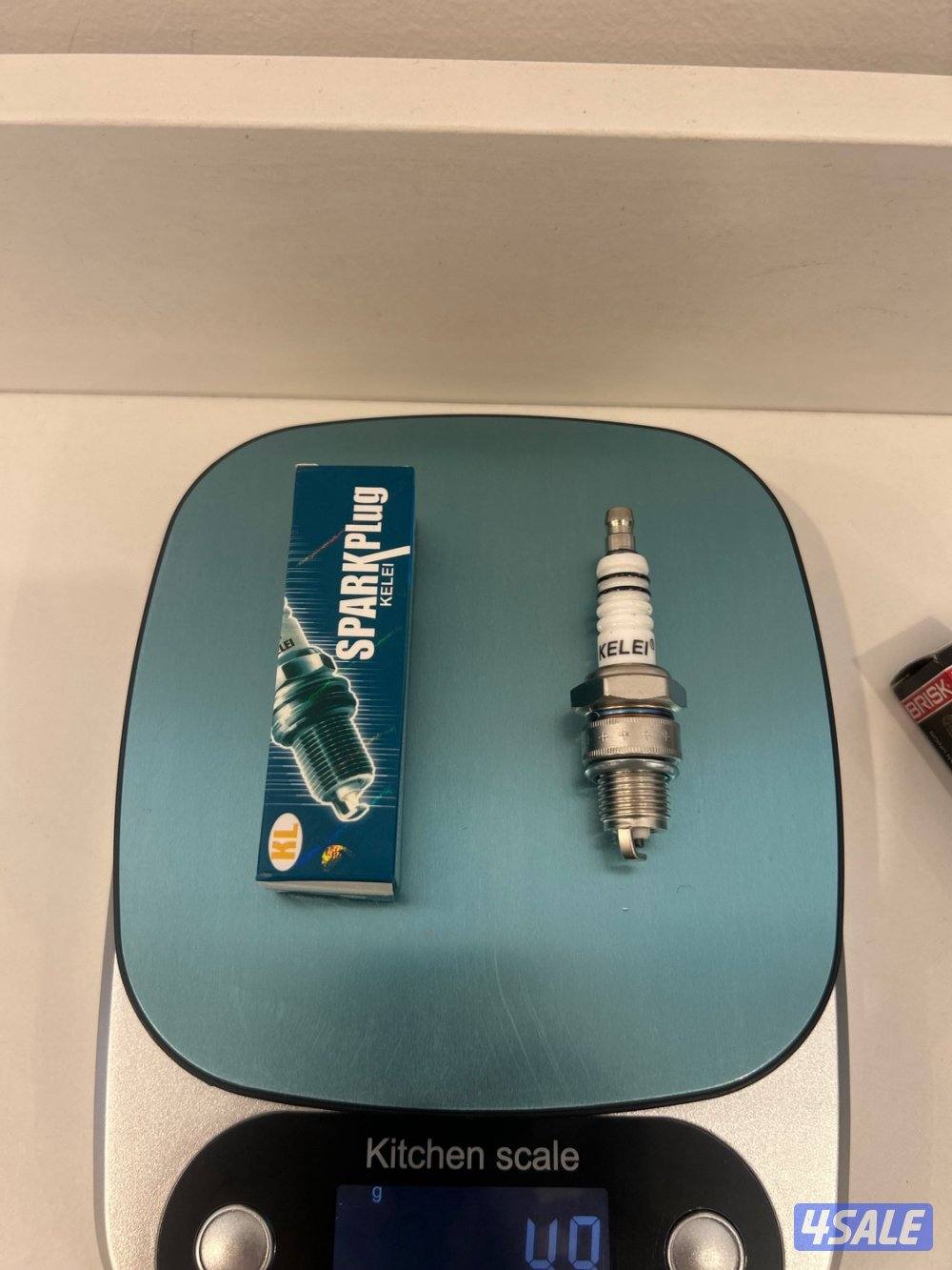 للبيع بلاكات شيكيه مقطوعه من السوق ( الكرتون١٠ حبات ) عرض خاص3