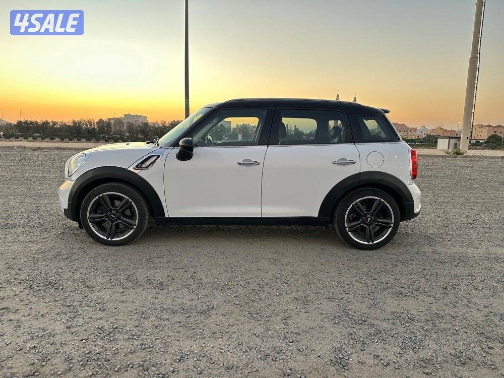 ميني كانتري مان S موديل  ٢٠١٦ بحالة الوكالة ماشي ٨٠ الف10