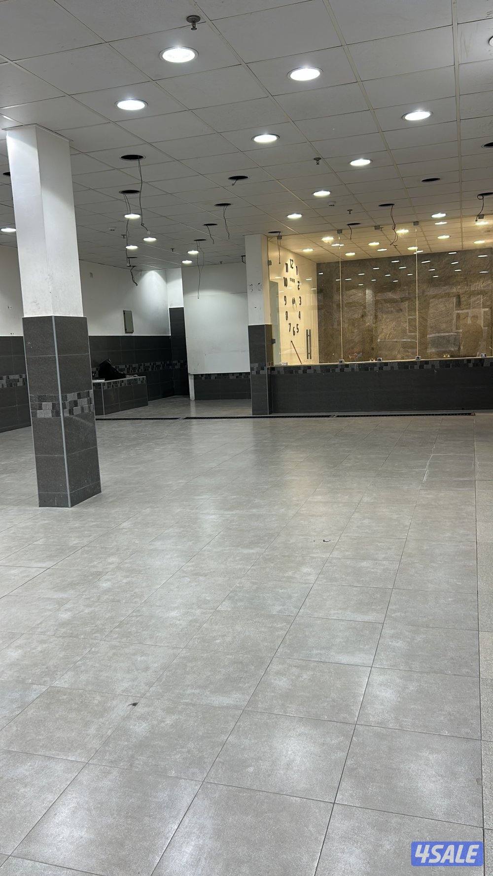 للايجار سرداب في الشويخ الصناعية مرخص مكيف1