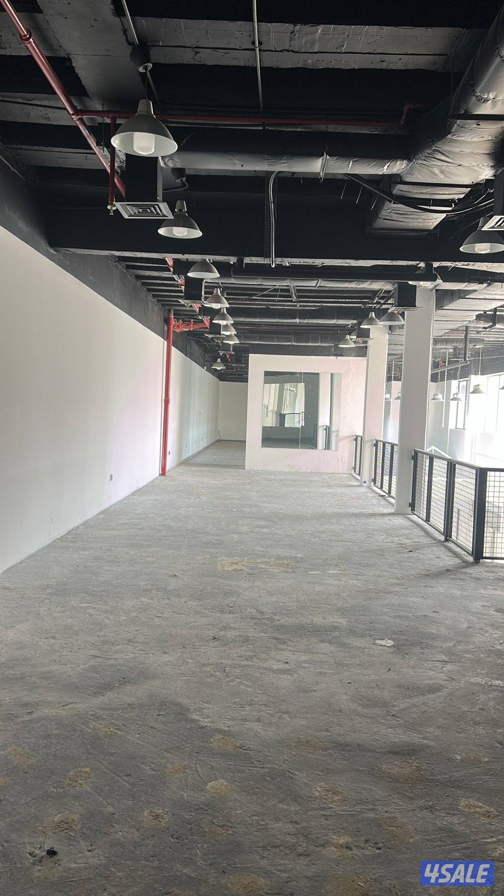 للايجار سرداب في الشويخ الصناعية مرخص مكيف2