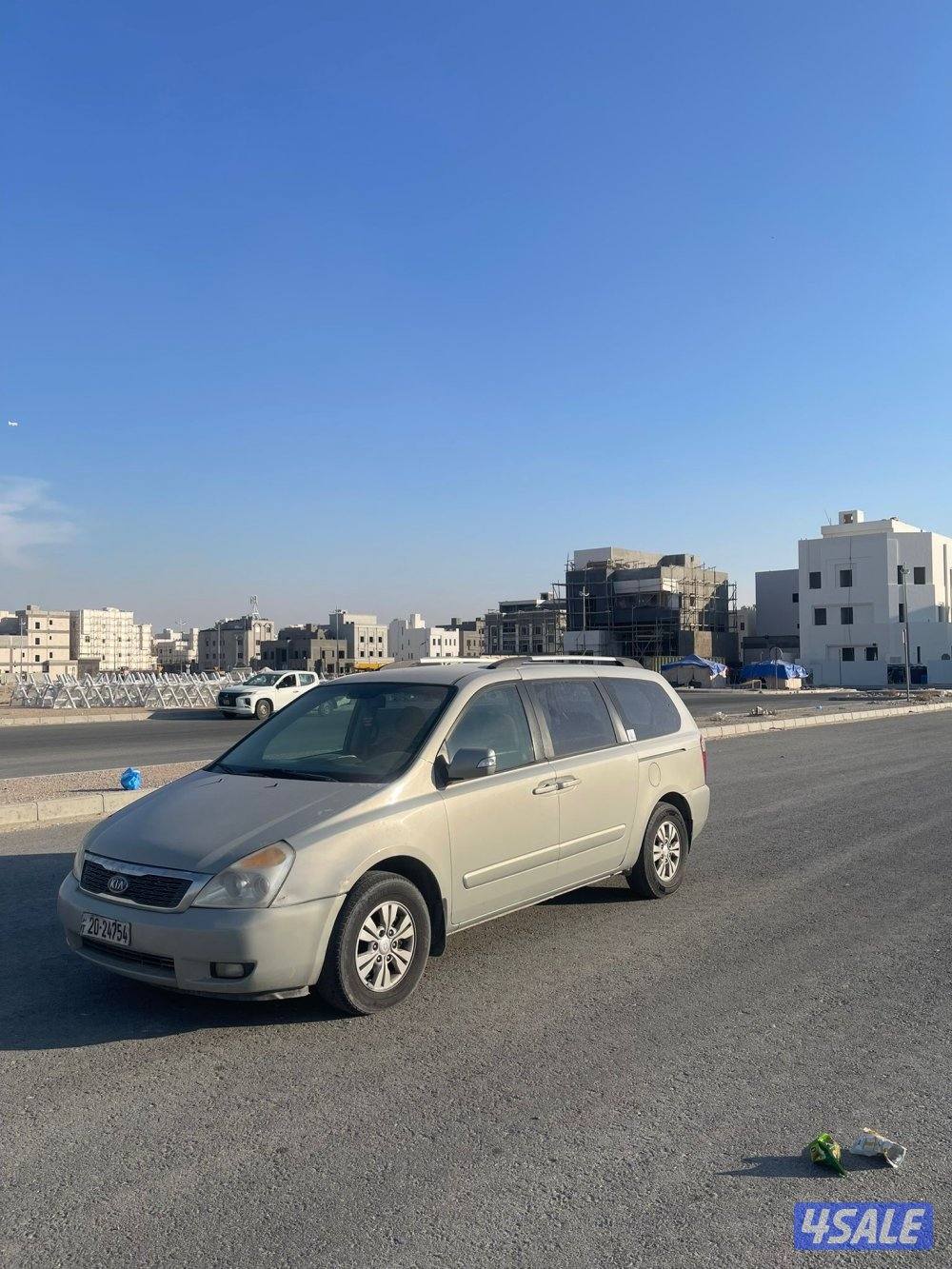 كيا كرنفال 2012 شرط الفحص المكينه تحت الكفاله1