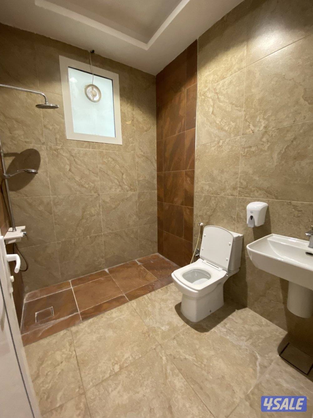 للإيجار دور اول راقي بجابر الاحمد ق٥10