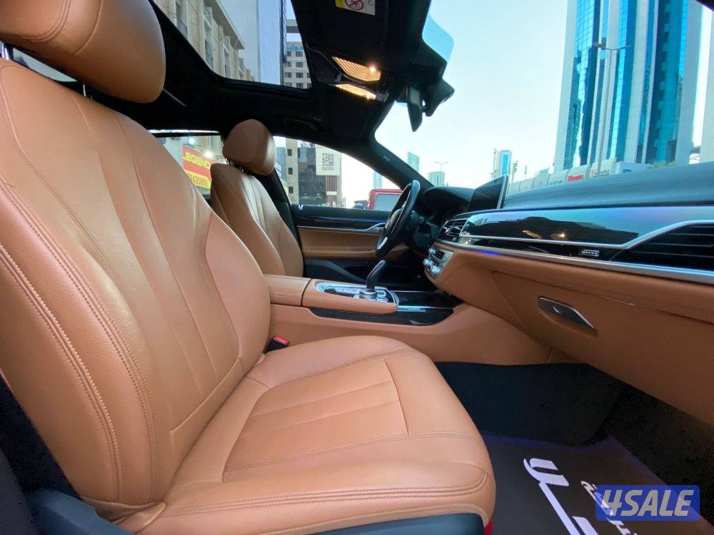 بي ام دبليو 730Li موديل 2021 عداد 116 الف كيلو فقط سيرفس وكاله شرط فحص6