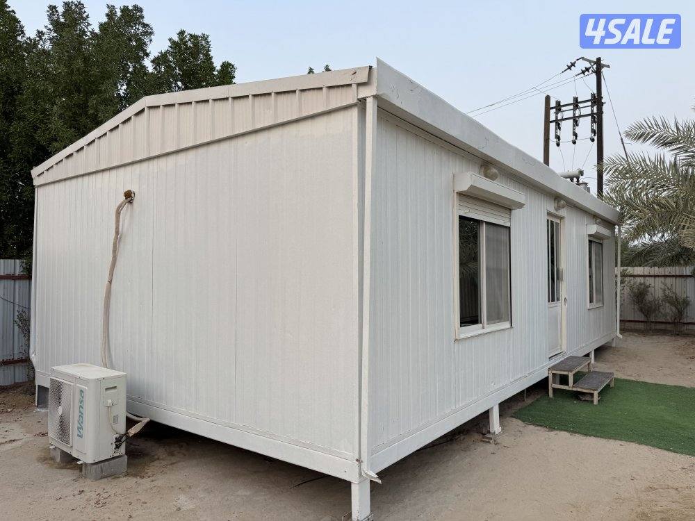 للبيع عدد ٢ ديوانيه مقاس ٩*٥ والثانيه ٥*٨6