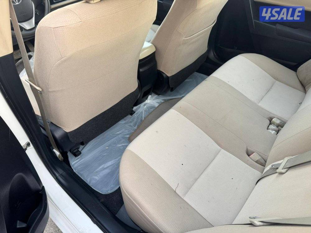 للبيع كرولا  2015! شرط الفحص ماكينه وجير وشاصي1