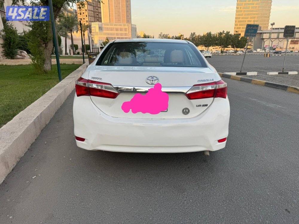 للبيع كرولا  2015! شرط الفحص ماكينه وجير وشاصي3