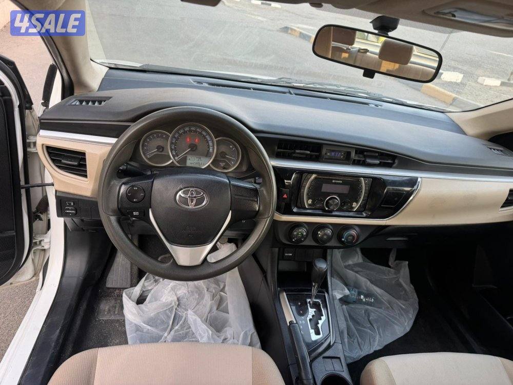 للبيع كرولا  2015! شرط الفحص ماكينه وجير وشاصي5