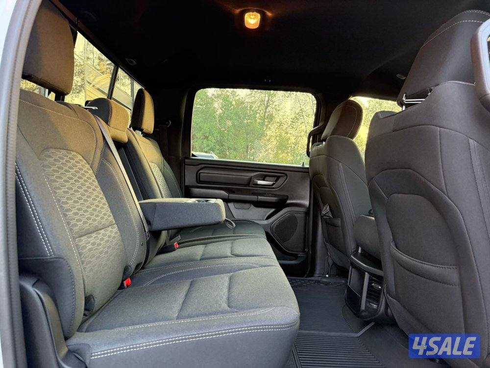 RAM TRADESMAN 4*4 _2025 صبغ الوكالة9