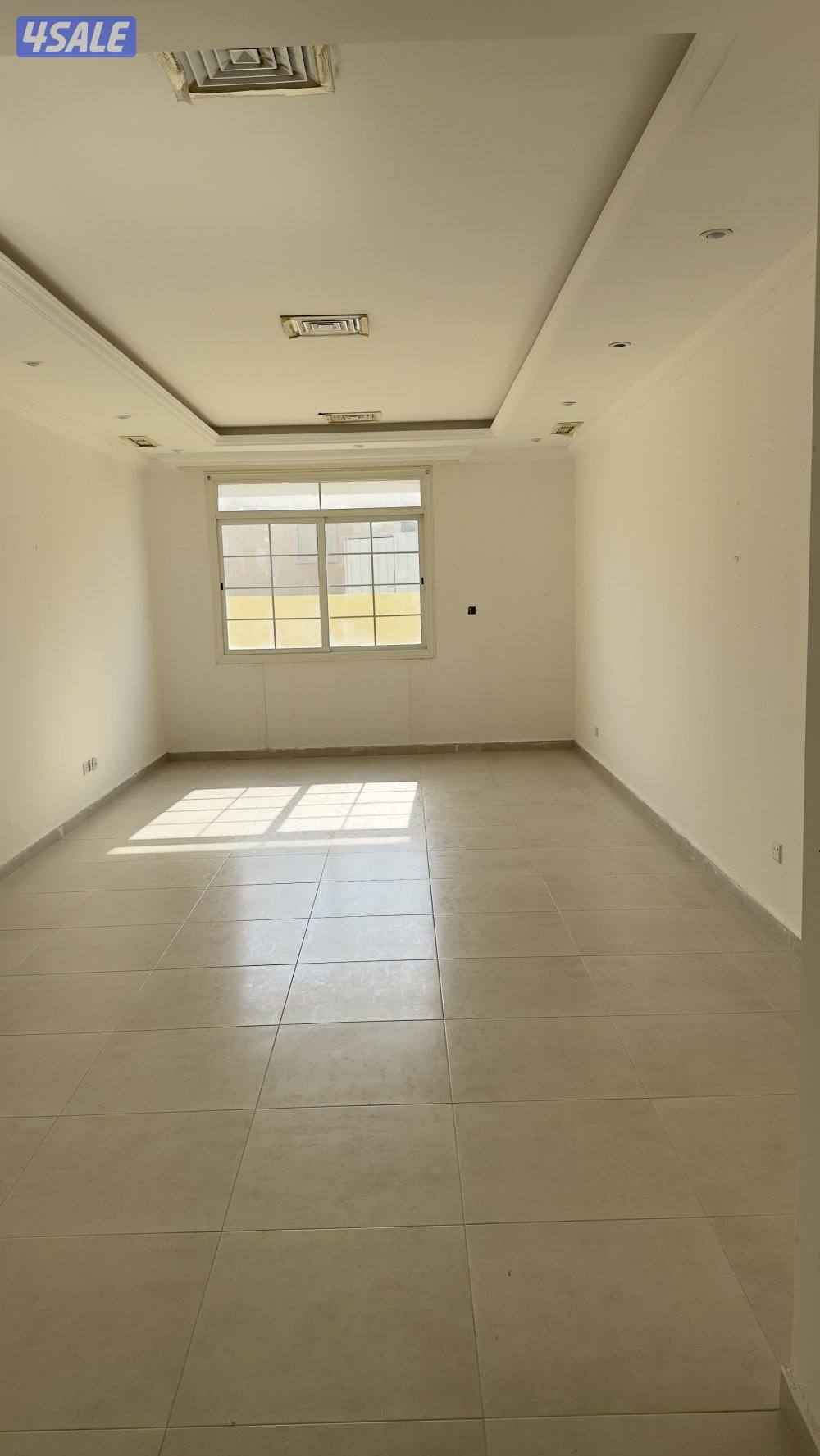 Apartment (3 bedrooms (1 master R. ) + helper room + 4 bathrooms .0