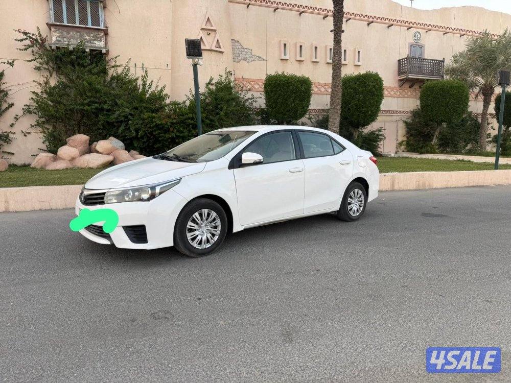 للبيع كرولا  2015! شرط الفحص ماكينه وجير وشاصي6