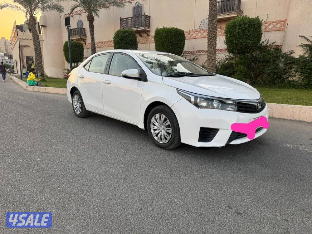 للبيع كرولا  2015! شرط الفحص ماكينه وجير وشاصي9