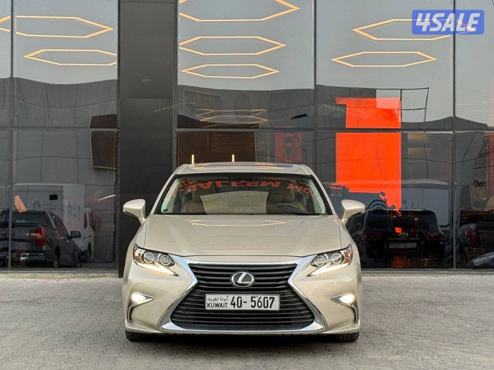 LEXUS ES350 _2016 عداد 54 الف فقط2