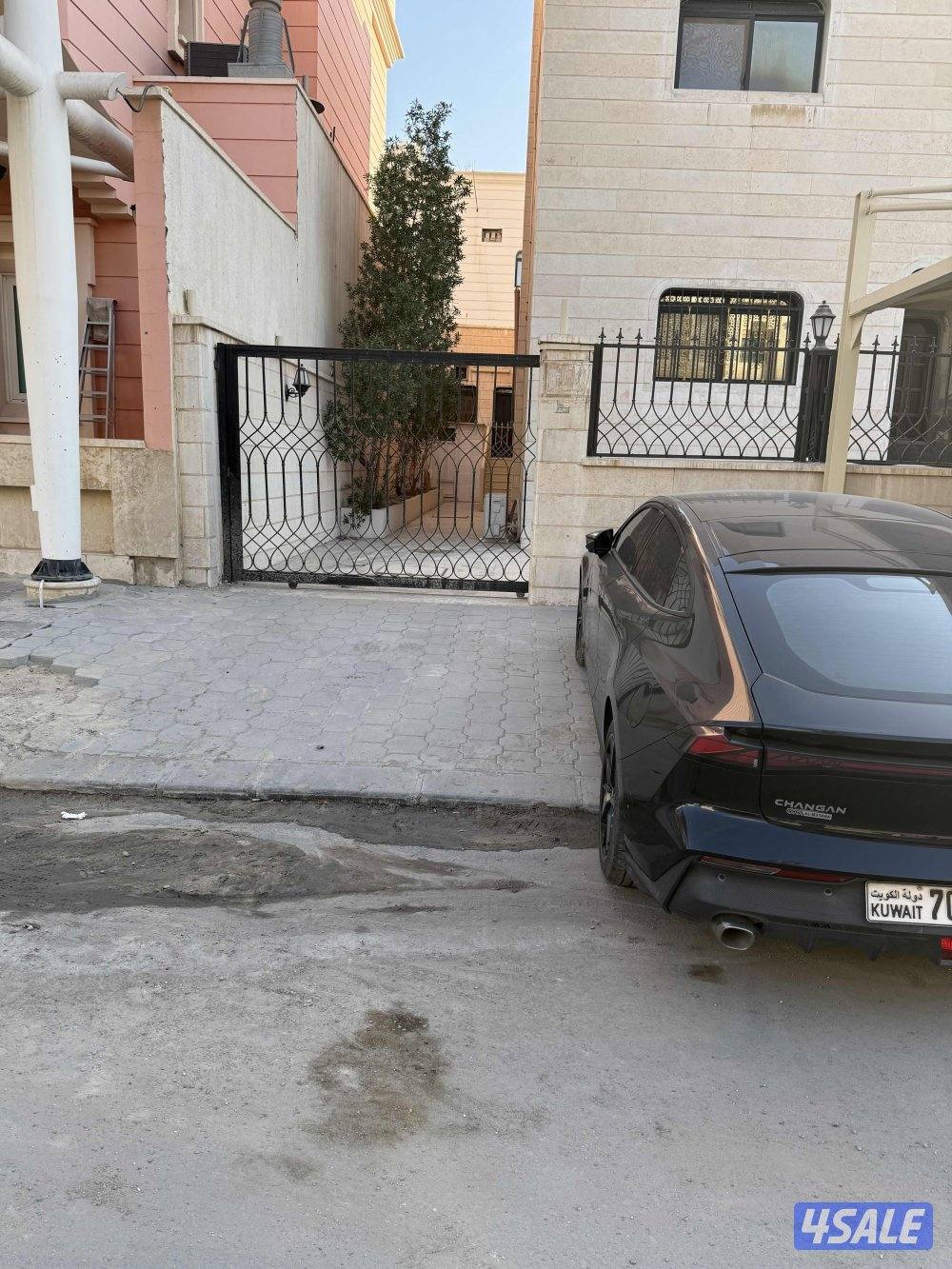 قرطبة قطعة3 ارضي سرداب والأول ومع سطح مع موقف السيارات90