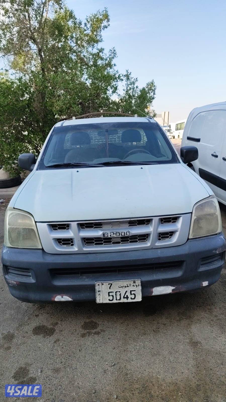 للبيع وانيت باب واحد شاصي طويل موديل 2006  مكينه 20143