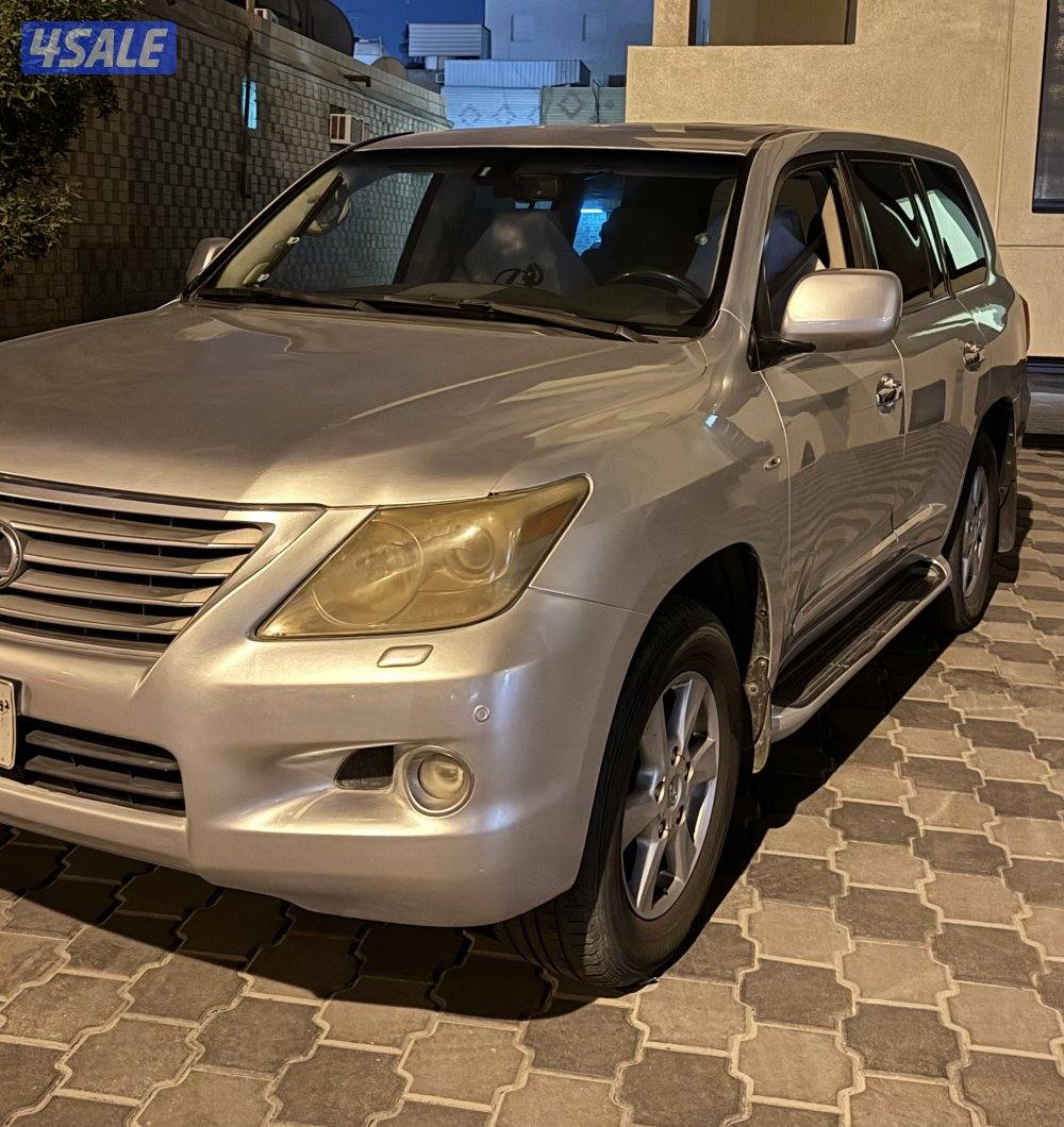 للبيع جيب لكزس LX 570  درجة اولى4