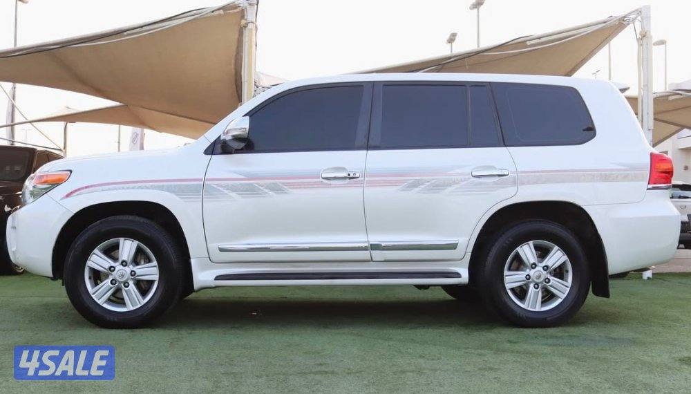 تويوتا لاندكروزر 2013 Gxr وكالة البحرين جاهزة للتصدير مع التخليص1