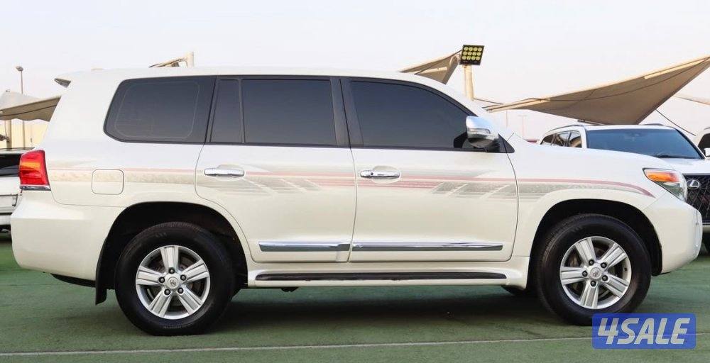 تويوتا لاندكروزر 2013 Gxr وكالة البحرين جاهزة للتصدير مع التخليص5