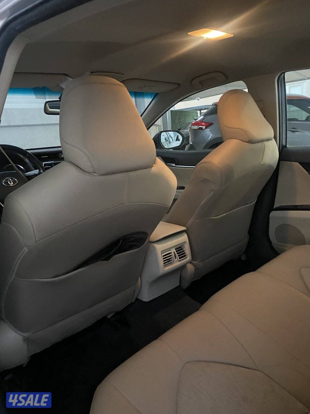 للبيع كامري موديل 2018 عداد 299 الف شرط الفحص قير وماكينة البدي اصباغ5