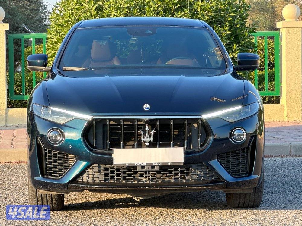 مازراتي ليفانتي 
موديل 2022 
عداد: ٦٠ الف1