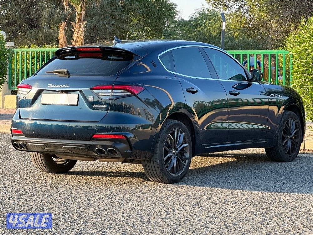 مازراتي ليفانتي 
موديل 2022 
عداد: ٦٠ الف6