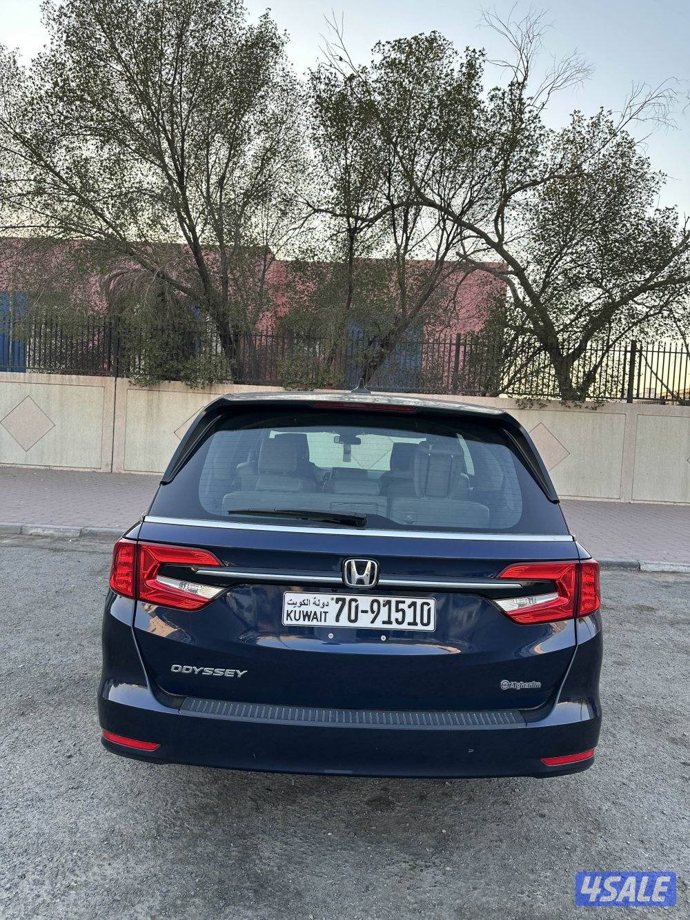 موديل 2023 اللون كحلي الممشى 294040