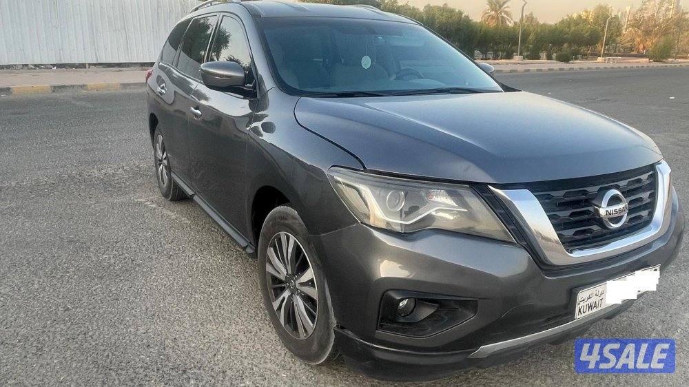 Agency-Serviced Pathfinder, New Tires, Upgrades, Excellent Condition1