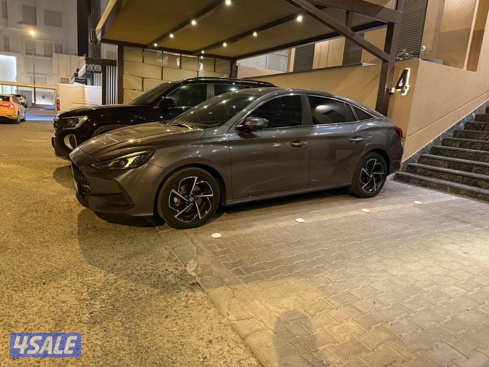 للبيع MG كامل المواصفات تحت الكفالة - صبغ الوكالة1