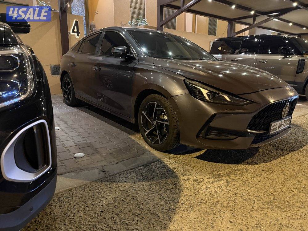 للبيع MG كامل المواصفات تحت الكفالة - صبغ الوكالة2