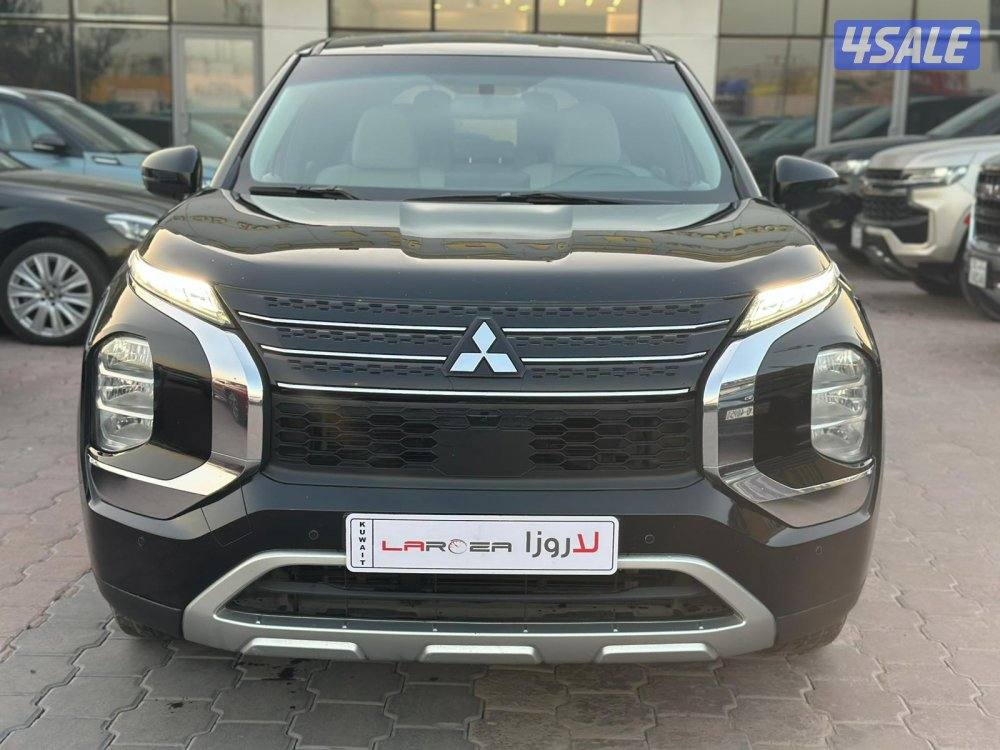 اوتلاندر 20230