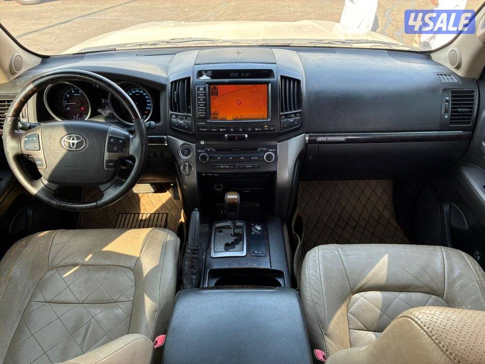 لاند كروزر VXR -V8 موديل 20117