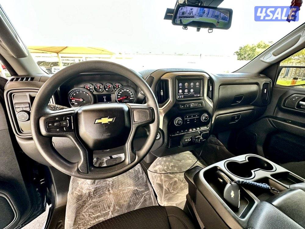 وانيت شيفروليه سلفرادو - الموديل:2024 - العداد:1715