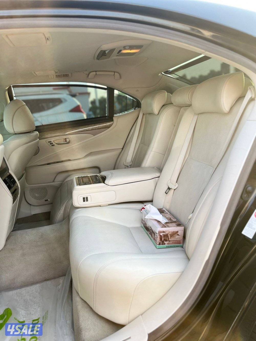 لكزس LS460 موديل 2013 / بحاله ممتازه11