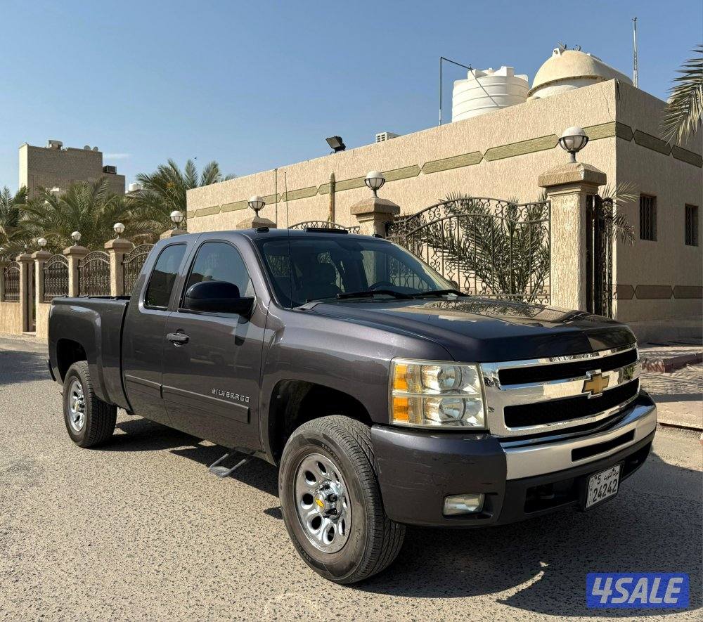 بحالة الوكالة سلفرادو 2011 LT غمارة ونص فحص ماكينة قير شاسي بدي قطعة0