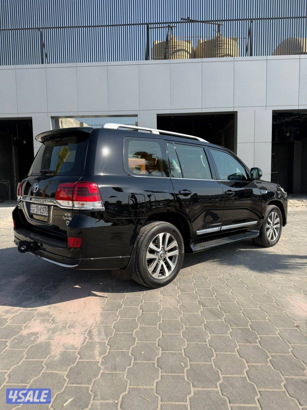 للبيع لاندكروزر 20218