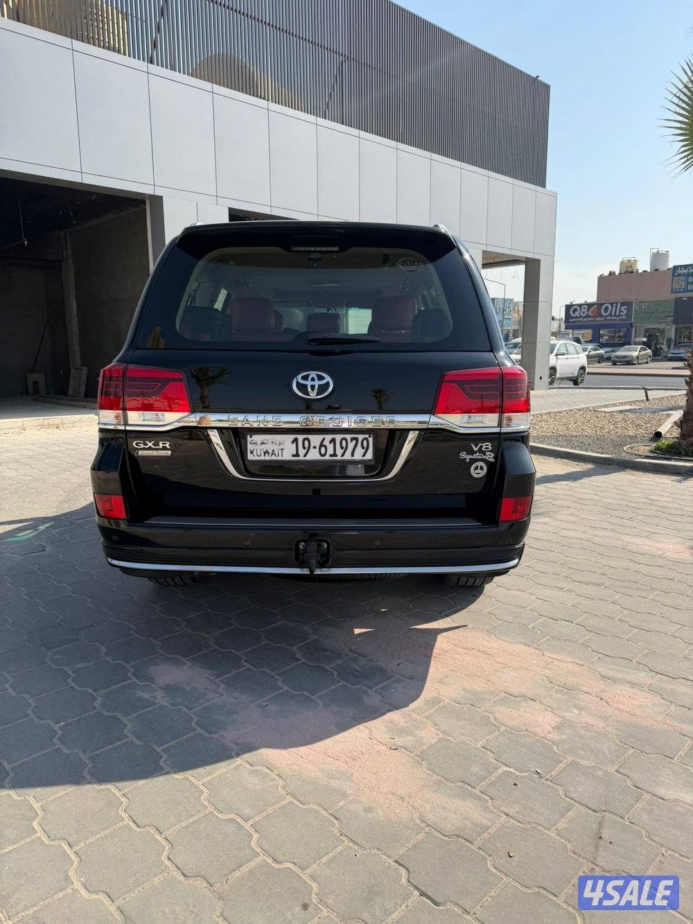 للبيع لاندكروزر 202111