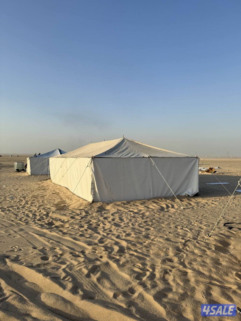 خيام الجيش عليها عروض وذريات وطربال8