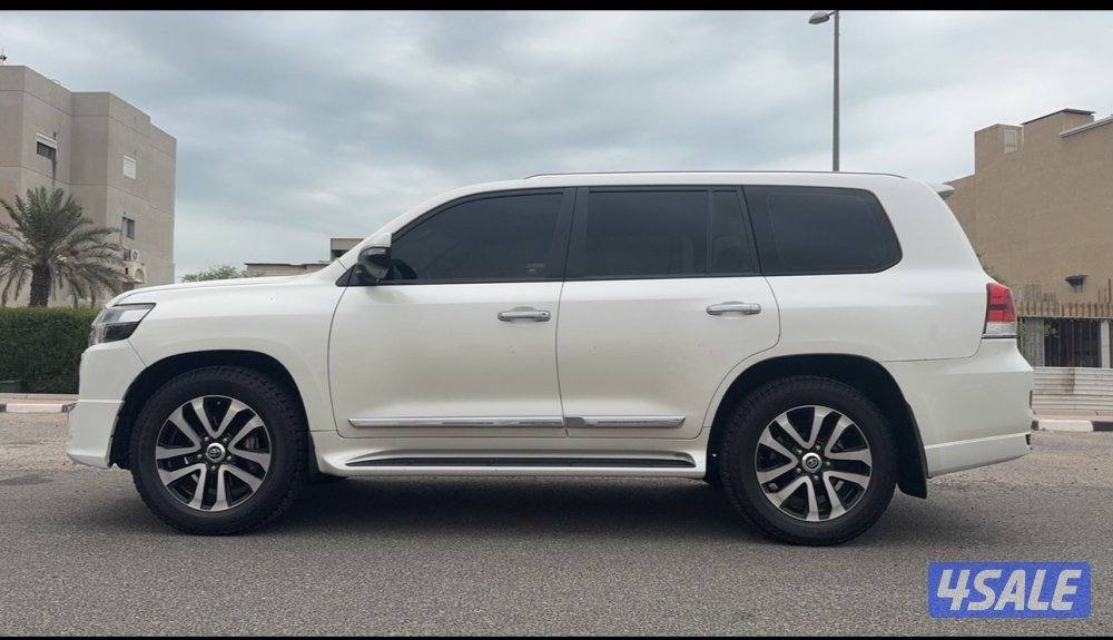 للبيع لاندكروزر قراند تورنق2