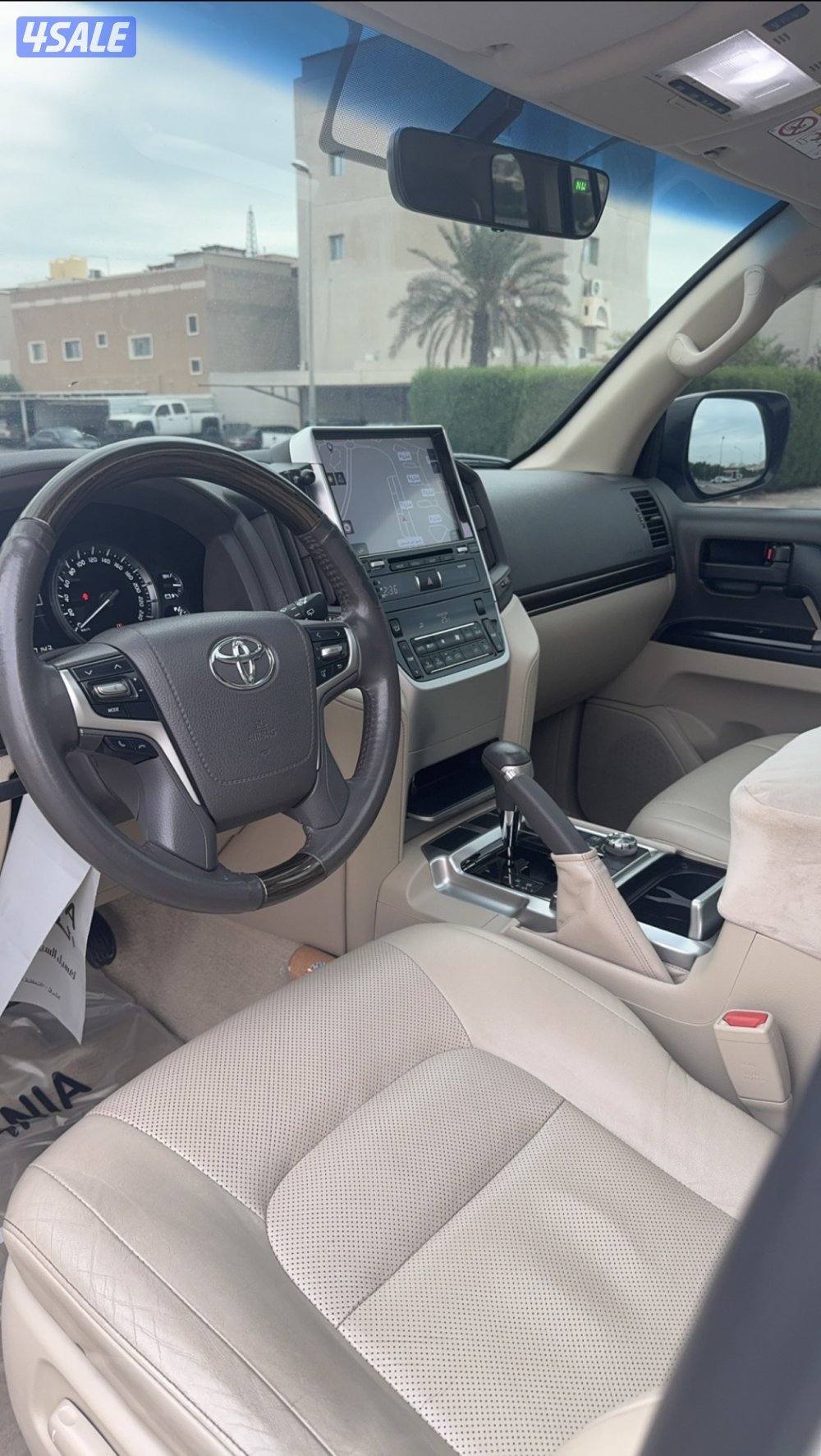 للبيع لاندكروزر قراند تورنق4