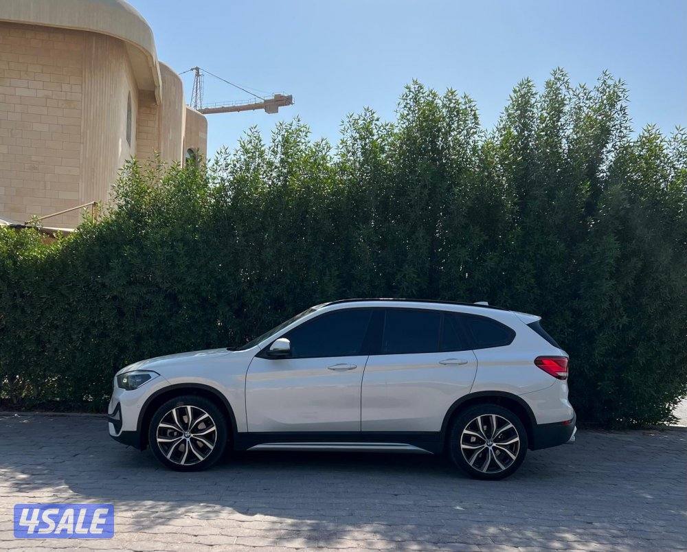 X1 BMW 20213