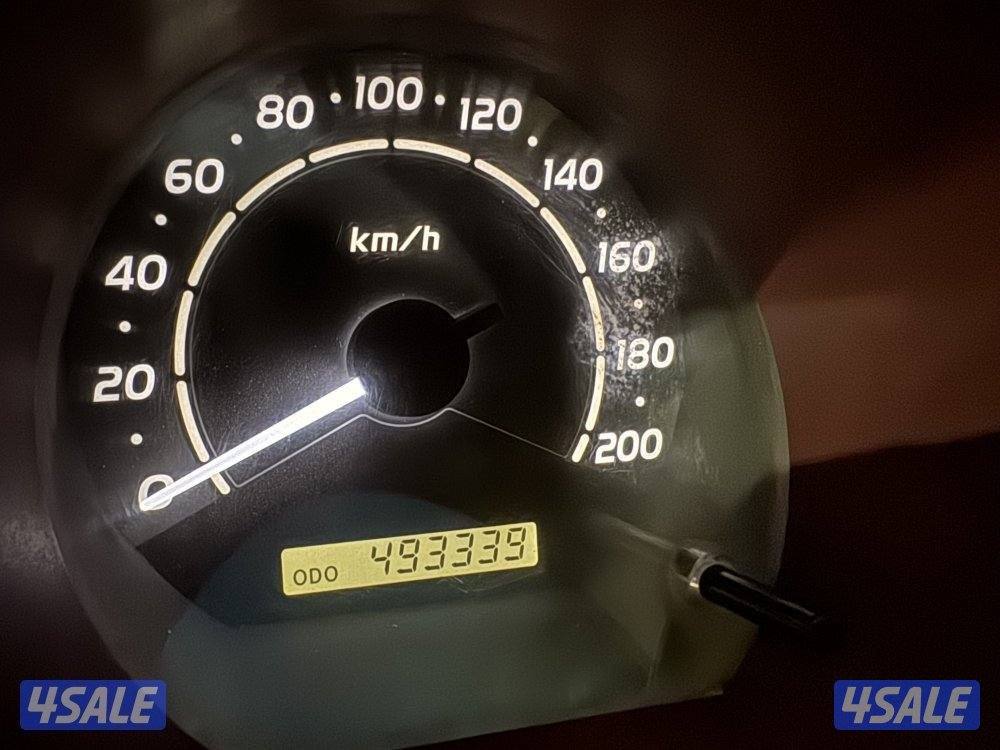 عربيه نظيفة جدا ممشي 4940