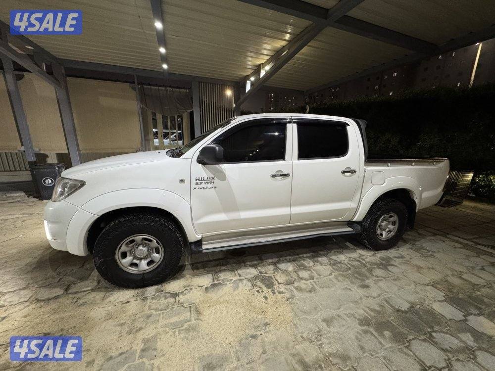 عربيه نظيفة جدا ممشي 4945