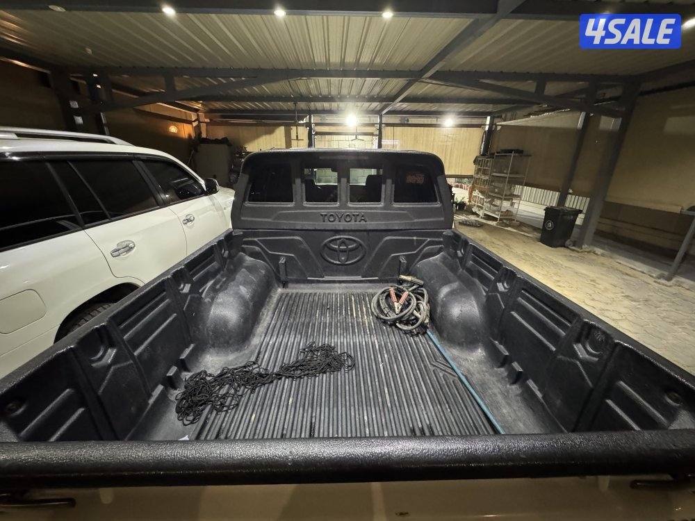 عربيه نظيفة جدا ممشي 4947