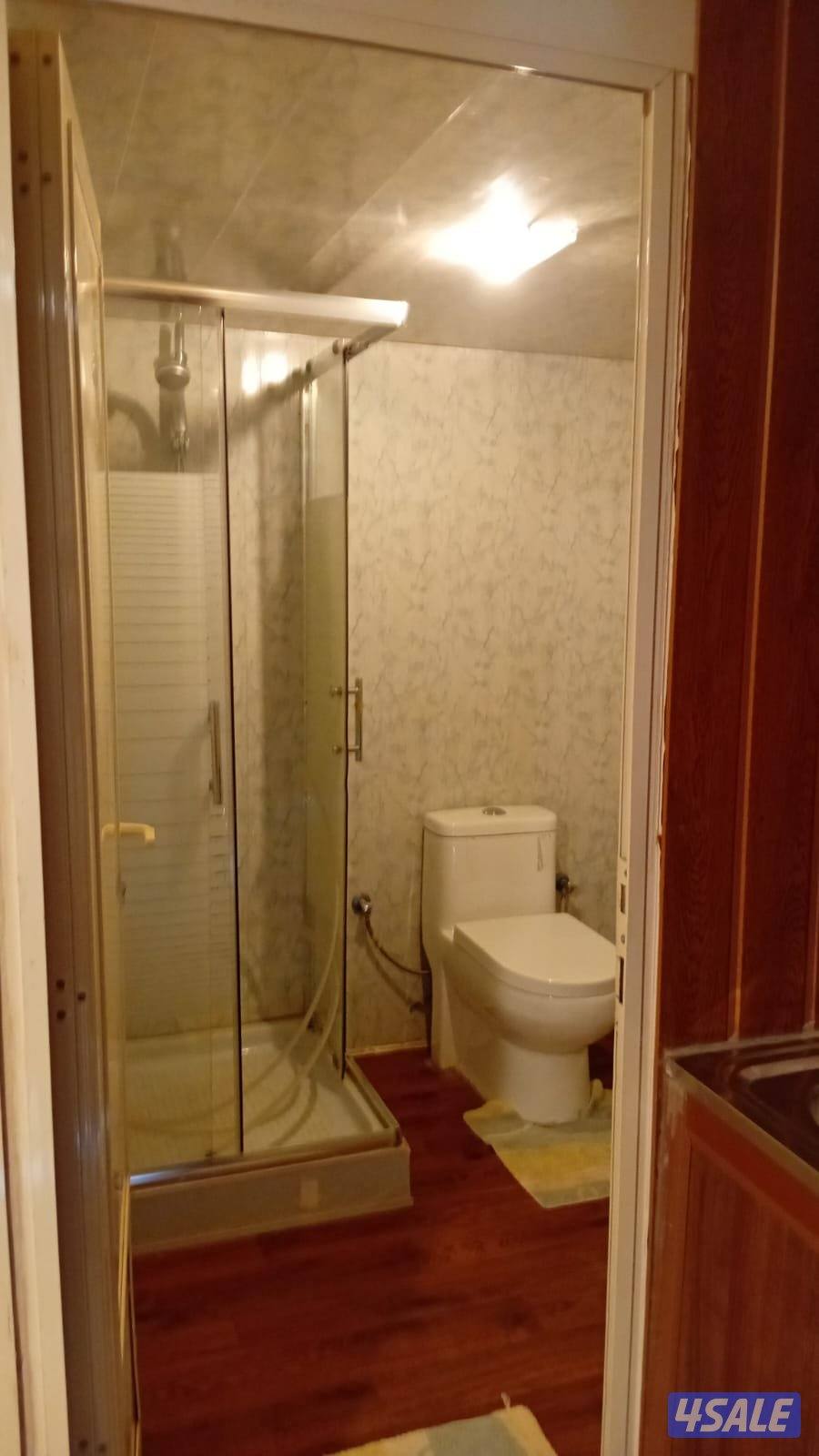 شاليه قلص للبيع مقاس 6متر في 3.75 متر للإستفسار5