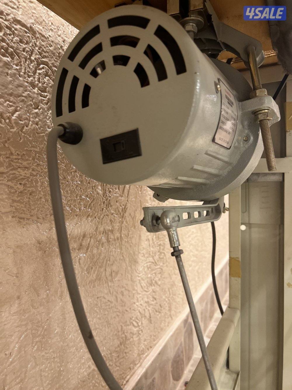 خياطه حلوة حقت استعمال خفيف شريتها ب ٣٠٠ انا راضي بنص السعر9