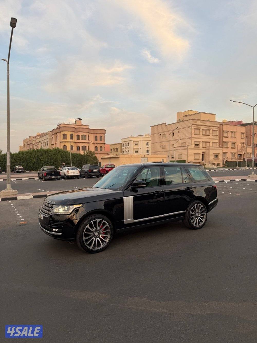 للبيع رنج روفر صبغ الوكاله2
